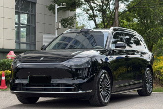 鸿蒙智行 问界M9 2024款 增程 Max版 42kWh 6座版