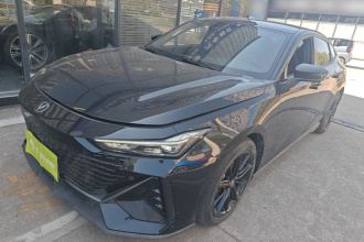 长安UNI-V 2023款 1.5T 尊贵型