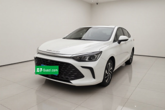 北京汽车 北京U5 PLUS 2021款 1.5L CVT豪华版