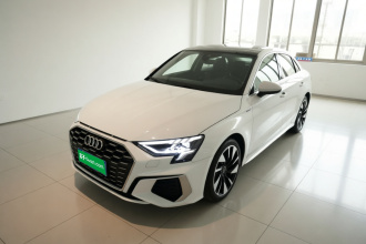 奥迪A3 2024款 A3L Limousine 35 TFSI 时尚运动型