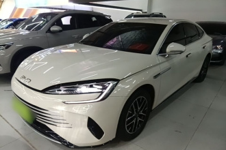 比亚迪 海豹07 DM-i 2025款 DM-i 1.5L 70km 精英型