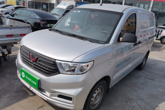 五菱汽车 五菱宏光V 2022款 1.5L劲取版封窗车电动助力LAR