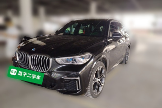 宝马X5 2022款 改款 xDrive 40Li 尊享型M运动套装