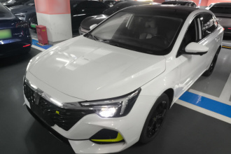 荣威i6 MAX新能源 2021款 EV 500天幕旗舰版
