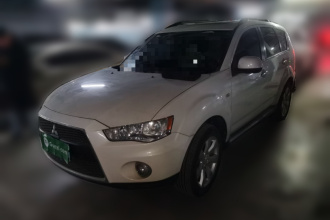 三菱 欧蓝德(进口) 2012款 劲界 3.0 豪华导航版