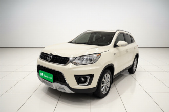 北京汽车 绅宝X35 2016款 1.5L 手动精英版