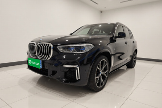 宝马X5 2022款 xDrive 40Li M运动套装