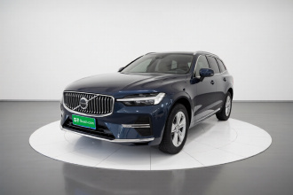 沃尔沃XC60 2022款 B5 四驱智逸豪华版
