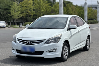 现代 瑞纳 2014款 1.4L 手动智能型GLS