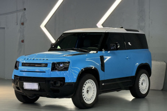 路虎卫士 2022款 90 3.0T P400 XS