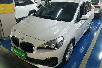 宝马2系多功能旅行车 2019款 220i 领先型