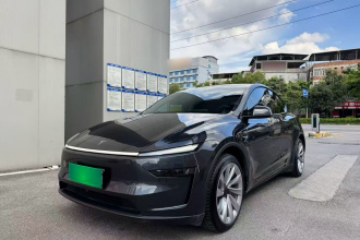 特斯拉 Model Y 2025款 长续航全轮驱动 首发版