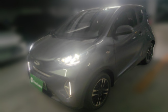 奇瑞QQ 小蚂蚁 2022款 改款 甜粉款 半糖版 三元锂 28.8kWh 30kW 301km