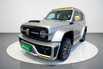 超境汽车 共创坦克300 2021款 2.0T 赛博坦克