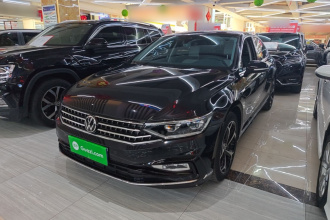 大众 迈腾 2024款 200万辆众享款 330TSI DSG豪华型