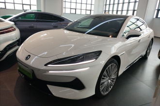 腾势Z9 2024款 1100km 四驱Ultra版