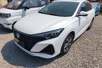 长安 逸动 2024款 PLUS 蓝鲸NE 1.4T GDI DCT高能版