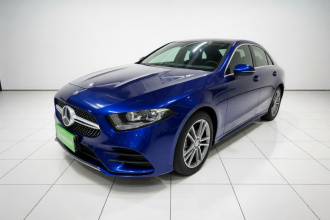 奔驰A级 2022款 改款 A 180 L 运动轿车