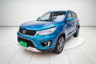 北京汽车 绅宝X35 2016款 1.5L 自动尊贵版
