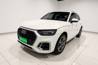 奥迪Q5L 2022款 改款 45T 豪华动感型