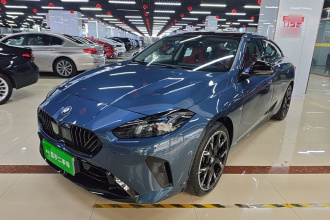 宝马2系 2025款 225L M运动曜夜套装
