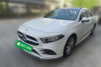 奔驰A级 2019款 A 200 L 运动轿车