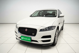 捷豹F-PACE 2019款 2.0T 四驱都市尊享版
