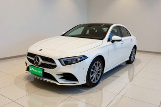 奔驰A级 2021款 A 200 L 运动轿车时尚型