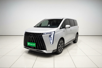 广汽传祺 传祺M8 2023款 宗师系列 双擎 御尊版