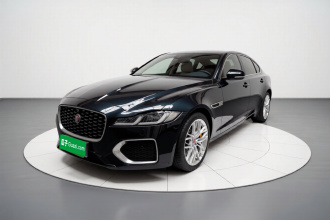 捷豹XFL 2023款 XFL 2.0T P250 两驱尊享豪华版