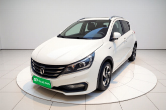 宝骏310 2017款 1.5L 自动豪华型