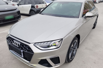 奥迪A4L 2023款 40 TFSI 时尚动感型