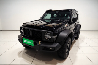 坦克300 2023款 2.0T 铁骑02