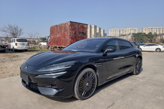 腾势Z9GT 2024款 1100四驱Ultra版