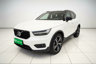沃尔沃XC40 2021款 T4 四驱智雅运动版