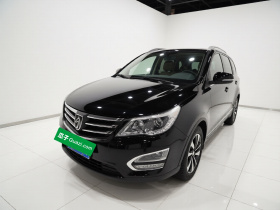 宝骏560 2016款 1.8L 手动豪华型