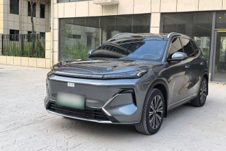 吉利银河 银河星舰7 EM-i 2025款 120km 领航版