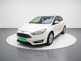 福特 福克斯 2017款 三厢 EcoBoost 180 自动精英型