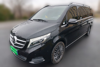 奔驰V级 2018款 V 260 L 尊贵加长版 国VI