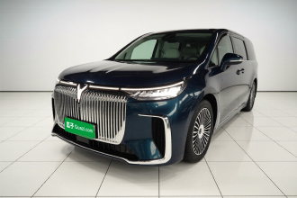 岚图汽车 岚图梦想家 2025款 PHEV 四驱旗舰鲲鹏版