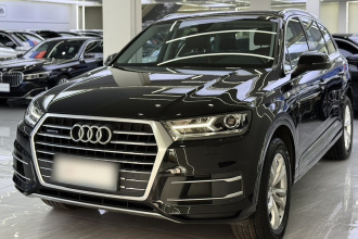 奥迪Q7 2016款 40 TFSI 舒适型