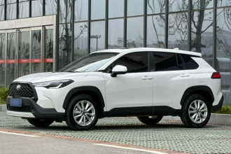 丰田 卡罗拉锐放 2024款 2.0L 精英版