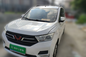 五菱汽车 五菱宏光 2018款 1.5L S舒适型L2B
