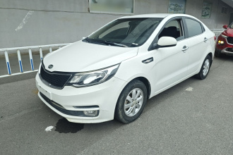 起亚K2 2015款 三厢 1.4L MT GLS