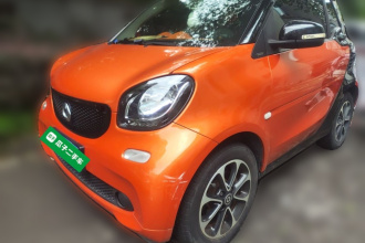 smart fortwo 2015款 1.0L 52千瓦硬顶激情版