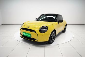 电动MINI COOPER 2024款 456km COOPER E 经典派
