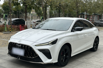 名爵 MG5天蝎座 2022款 1.5T Trophy运动豪享版