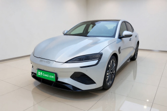 比亚迪 海豹 2022款 550km 标准续航后驱版尊贵型