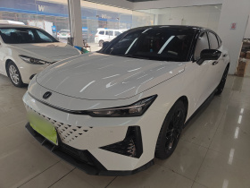 长安UNI-V 2024款 1.5T 尊享型