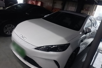 比亚迪 海豹05 DM-i 2025款 DM-i 智驾版 120KM旗舰型